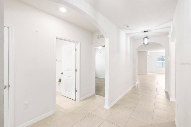1523 GLEN GROVE LOOP, Wesley Chapel, FL 33543