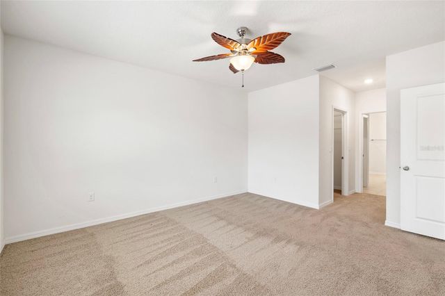 1523 GLEN GROVE LOOP, Wesley Chapel, FL 33543