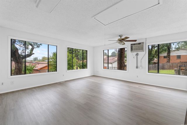 6500 W 12th Street, Little Rock, AR 72204