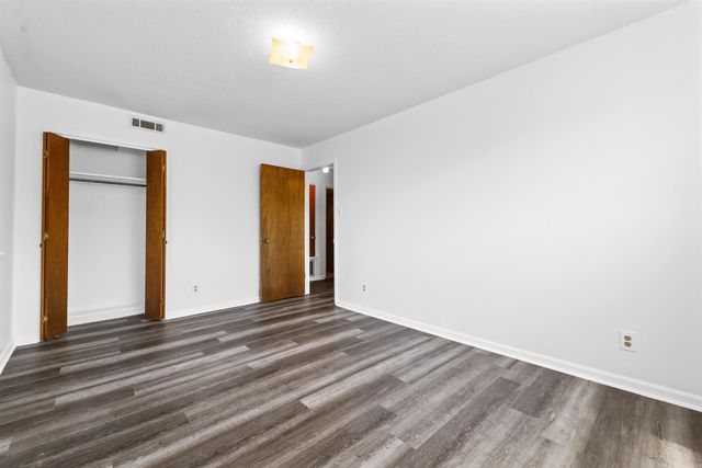 6500 W 12th Street, Little Rock, AR 72204