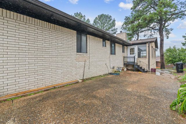 6500 W 12th Street, Little Rock, AR 72204