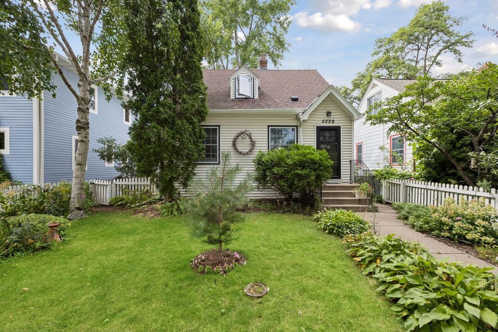 5226 40th Avenue S, Minneapolis, MN 55417 — exterior