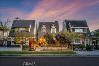 220 Detroit Avenue, Huntington Beach, CA 92648