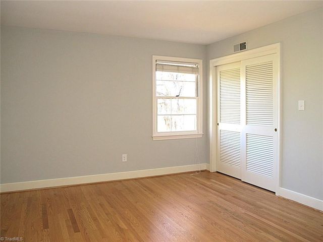 2862 Spicewood Drive, Winston-salem, NC 27106