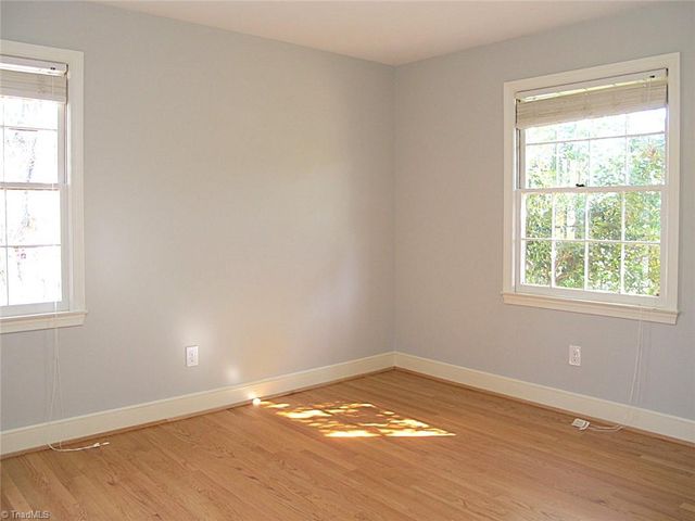 2862 Spicewood Drive, Winston-salem, NC 27106