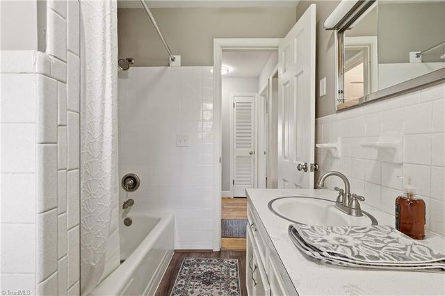 2862 Spicewood Drive, Winston-salem, NC 27106