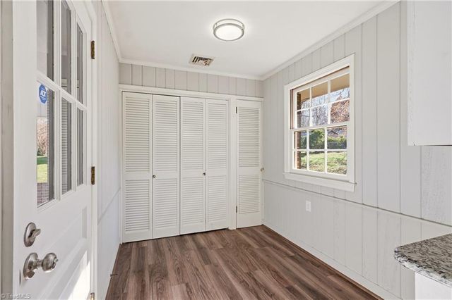 2862 Spicewood Drive, Winston-salem, NC 27106