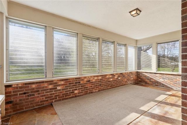 2862 Spicewood Drive, Winston-salem, NC 27106