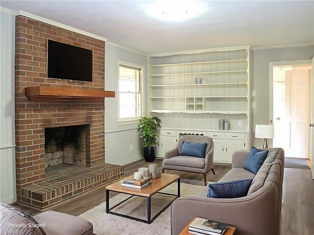 2862 Spicewood Drive, Winston-salem, NC 27106