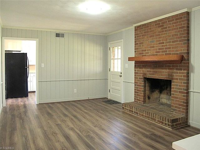 2862 Spicewood Drive, Winston-salem, NC 27106