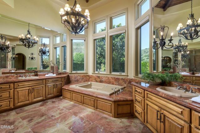 11113 Rocky High Road, Santa Rosa, CA 93012