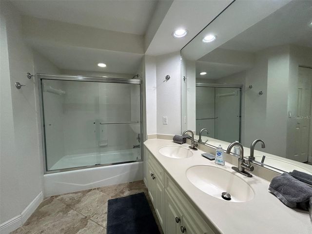 3604 54TH DRIVE W 204, Bradenton, FL 34210