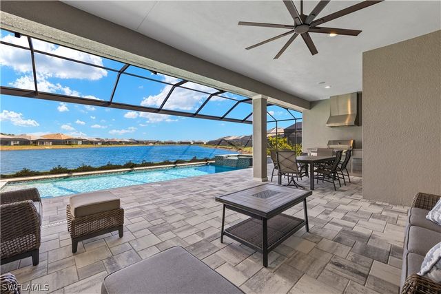 14265 Laguna Springs LN, Naples, FL 34114