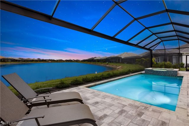 14265 Laguna Springs LN, Naples, FL 34114