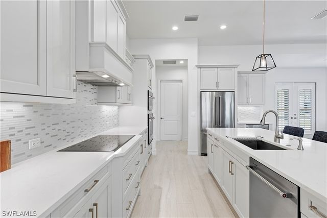 14265 Laguna Springs LN, Naples, FL 34114