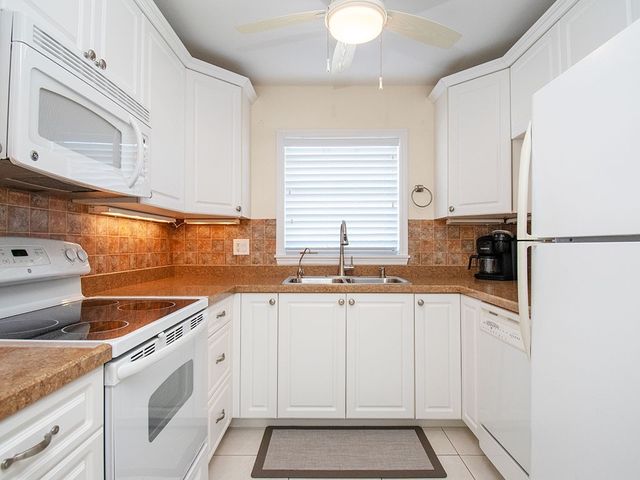 17 Vista Palm Lane 207, Vero Beach, FL 32962