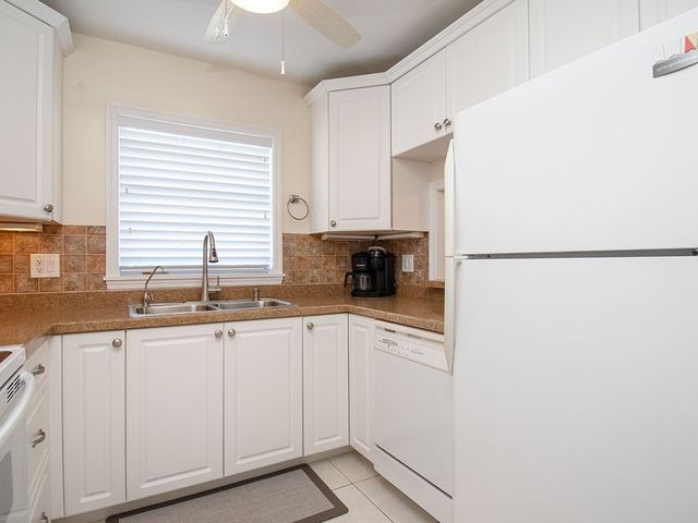 17 Vista Palm Lane 207, Vero Beach, FL 32962