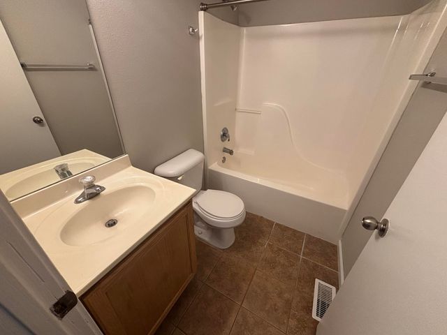 5311 CURRITUCK LN, Columbia, MO 65202