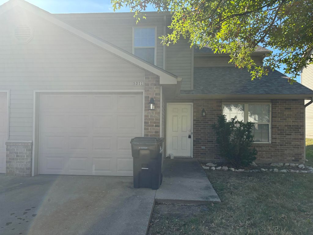 5311 CURRITUCK LN, Columbia, MO 65202