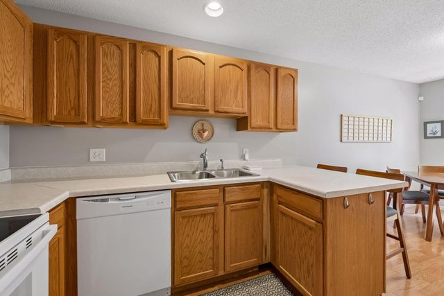 3480 Greenwood Court S, Eagan, MN 55122
