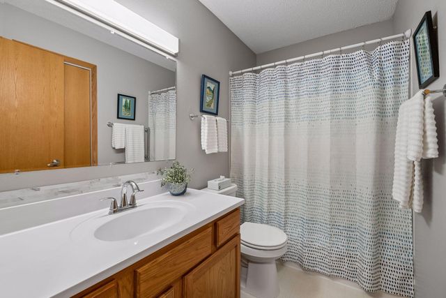 3480 Greenwood Court S, Eagan, MN 55122