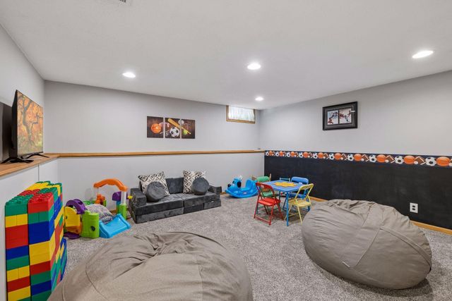 3480 Greenwood Court S, Eagan, MN 55122
