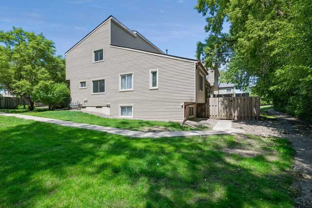 3480 Greenwood Court S, Eagan, MN 55122