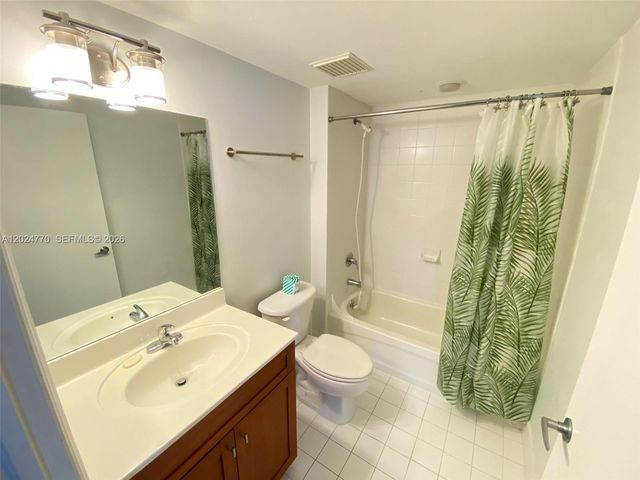 36 NW 6th Ave 708, Miami, FL 33128