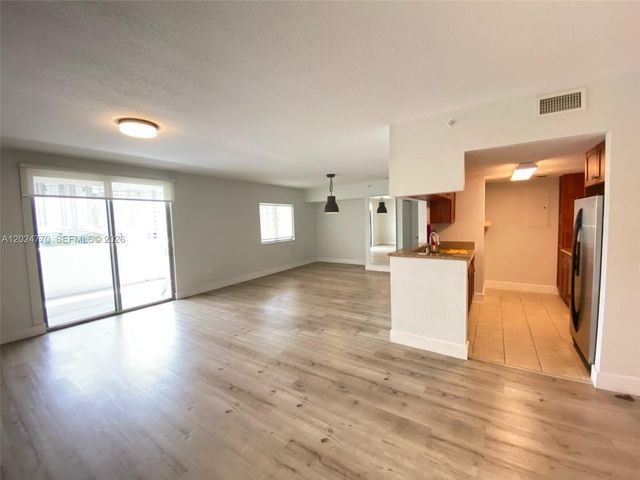 36 NW 6th Ave 708, Miami, FL 33128