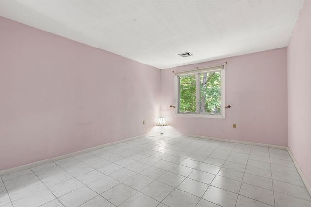 213 Brickett Hill Circle 213, Haverhill, MA 01830