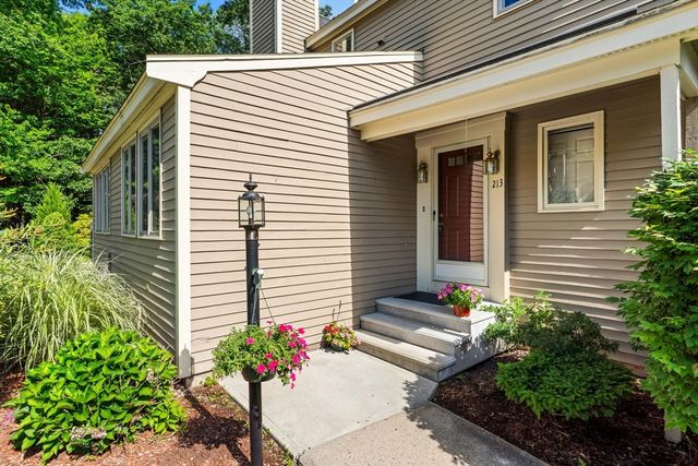 213 Brickett Hill Circle 213, Haverhill, MA 01830