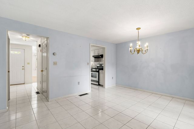 213 Brickett Hill Circle 213, Haverhill, MA 01830