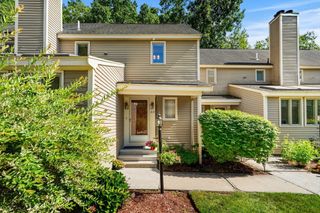 213 Brickett Hill Circle 213, Haverhill, MA 01830