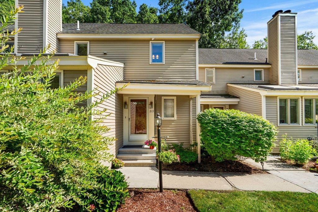 213 Brickett Hill Circle 213, Haverhill, MA 01830