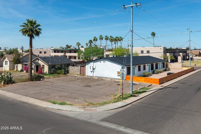 2444 E WILLETTA Street 1, Phoenix, AZ 85008