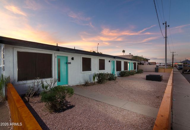 2444 E WILLETTA Street 1, Phoenix, AZ 85008