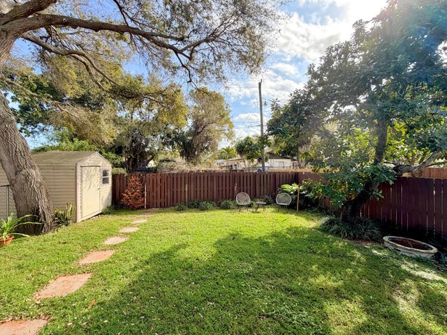 243 SW 5th Street, Dania Beach, FL 33004