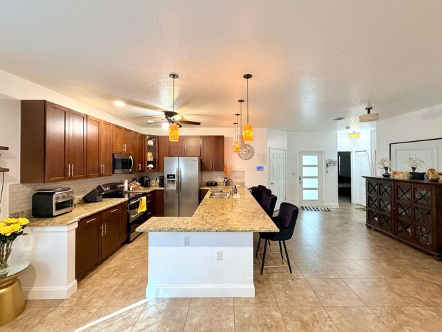 243 SW 5th Street, Dania Beach, FL 33004