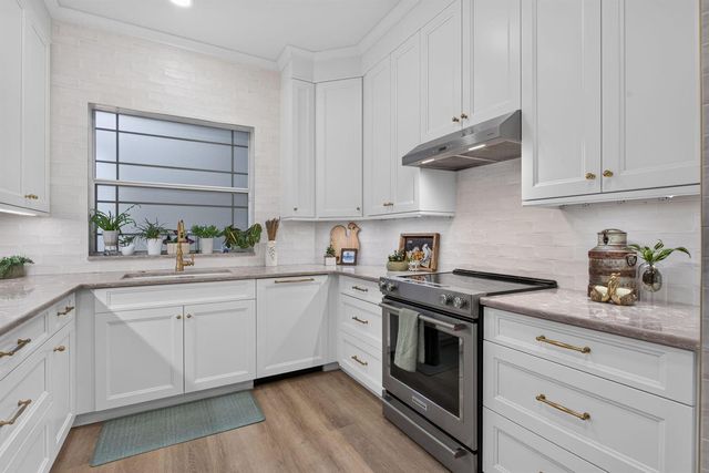 2505 NE 2nd Street 2505, Pompano Beach, FL 33062