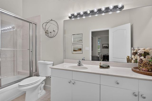 2505 NE 2nd Street 2505, Pompano Beach, FL 33062