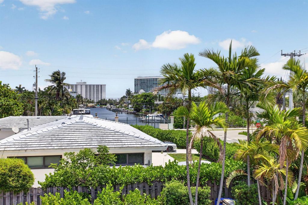 2505 NE 2nd Street 2505, Pompano Beach, FL 33062