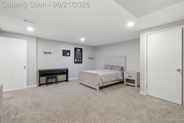 41852 Cantebury Drive, Novi, MI 48377