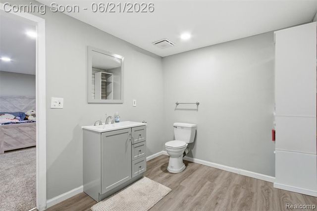 41852 Cantebury Drive, Novi, MI 48377