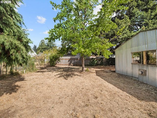 9801 Se PARDEE St, Portland, OR 97266