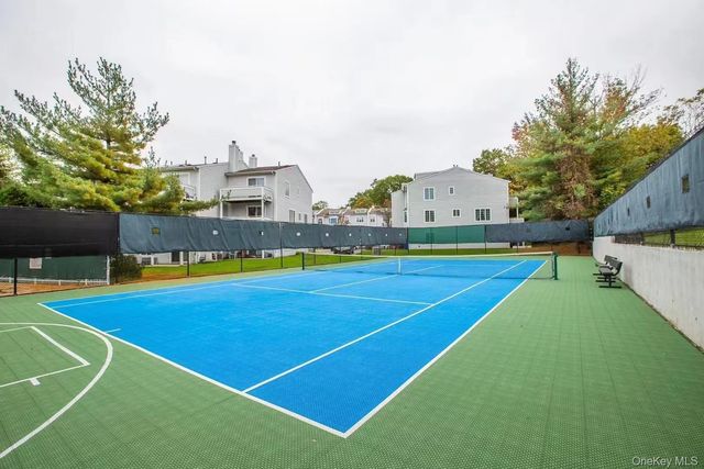 240-46 Oak Park Drive 37a, Little Neck, NY 11362