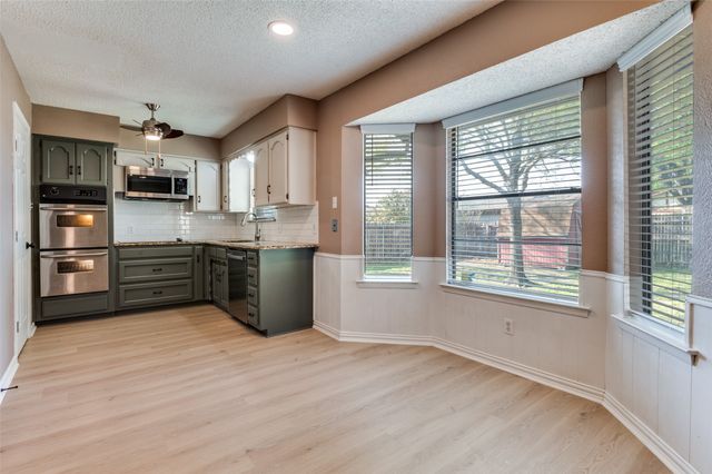 8705 Irongate Drive, North Richland Hills, TX 76182