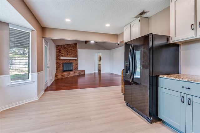 8705 Irongate Drive, North Richland Hills, TX 76182