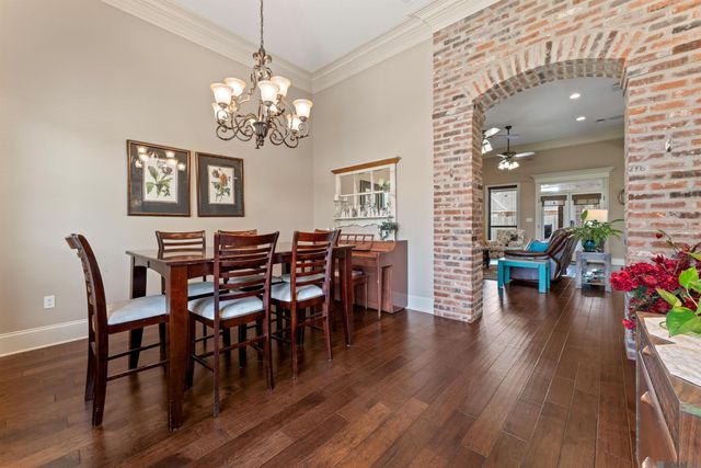 36516 Oak Park Ave, Prairieville, LA 70769