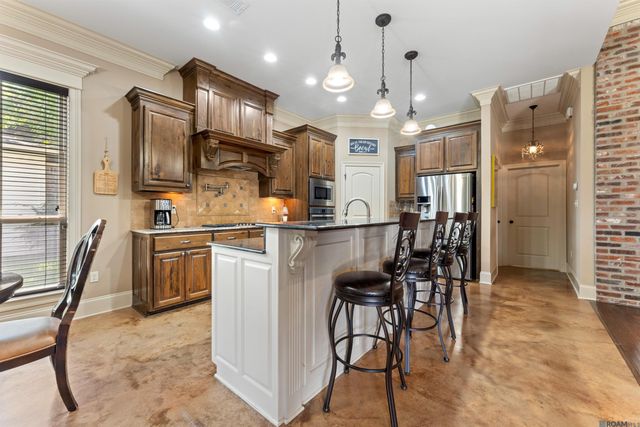 36516 Oak Park Ave, Prairieville, LA 70769