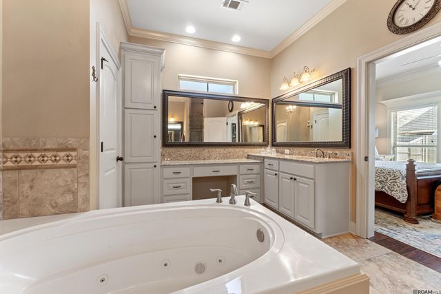 36516 Oak Park Ave, Prairieville, LA 70769